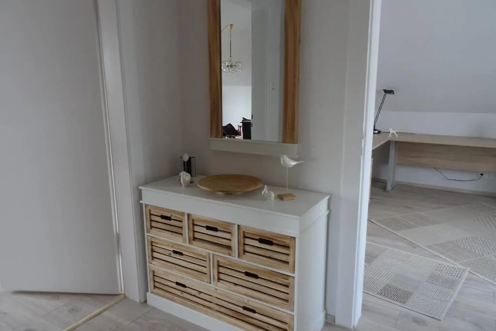 Ferienwohnung Ca 110 Qm Zzgl 17 Qm Terrasse هانوفر